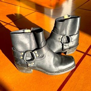 Frye black motorcycle boots